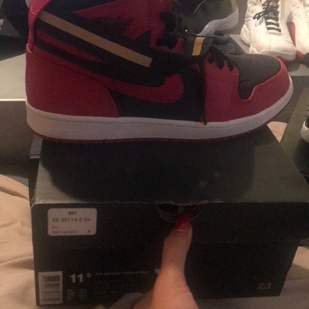Air Jordan 1 high strap never used